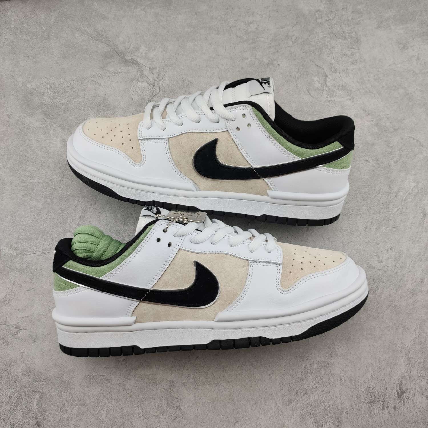 Kickswho Otomo Katsuhiro x NK SB Dunk Low "Steamboy OST" - Image 2