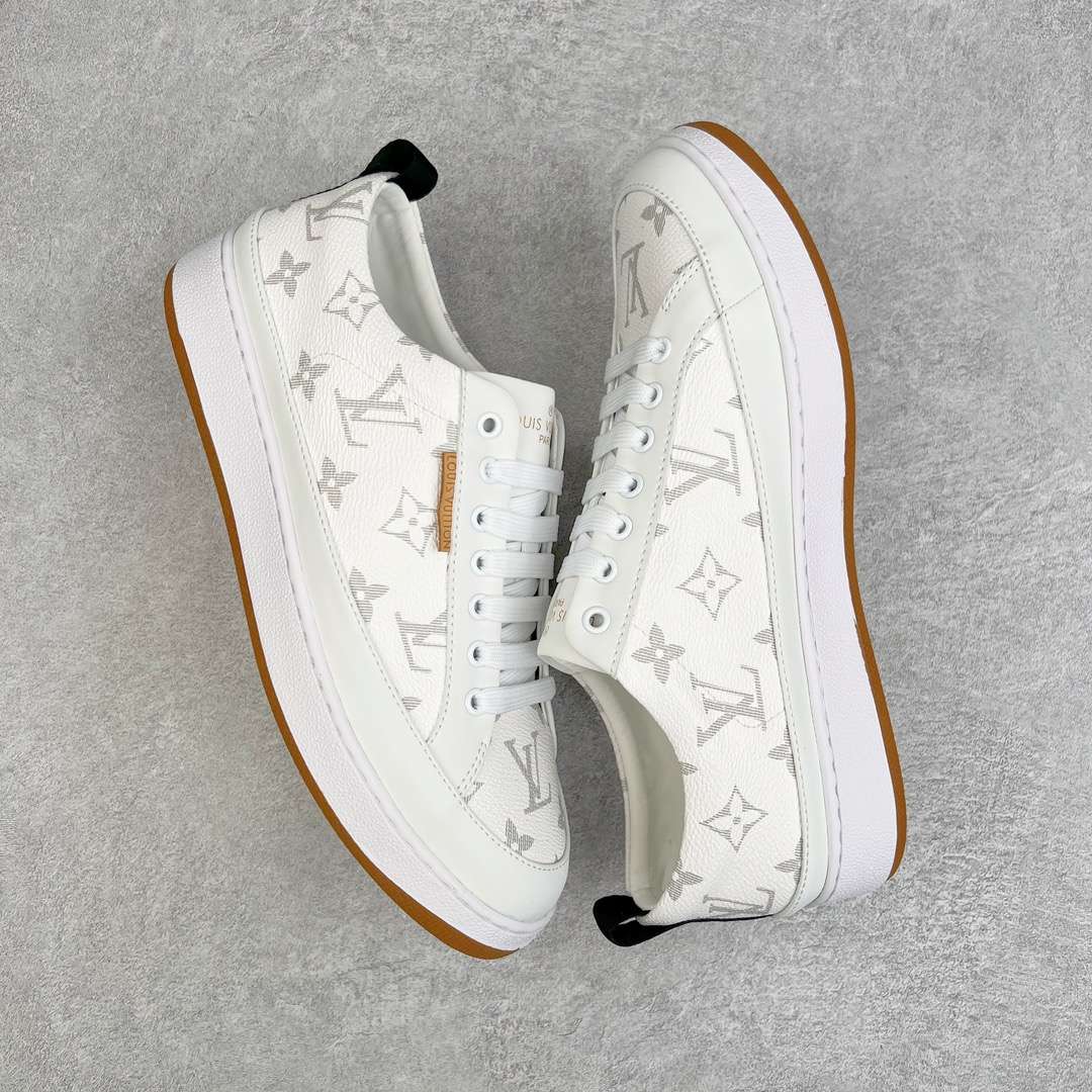 KICKWHO Louis Vuitton Remarque Low Sneakers White - Image 3