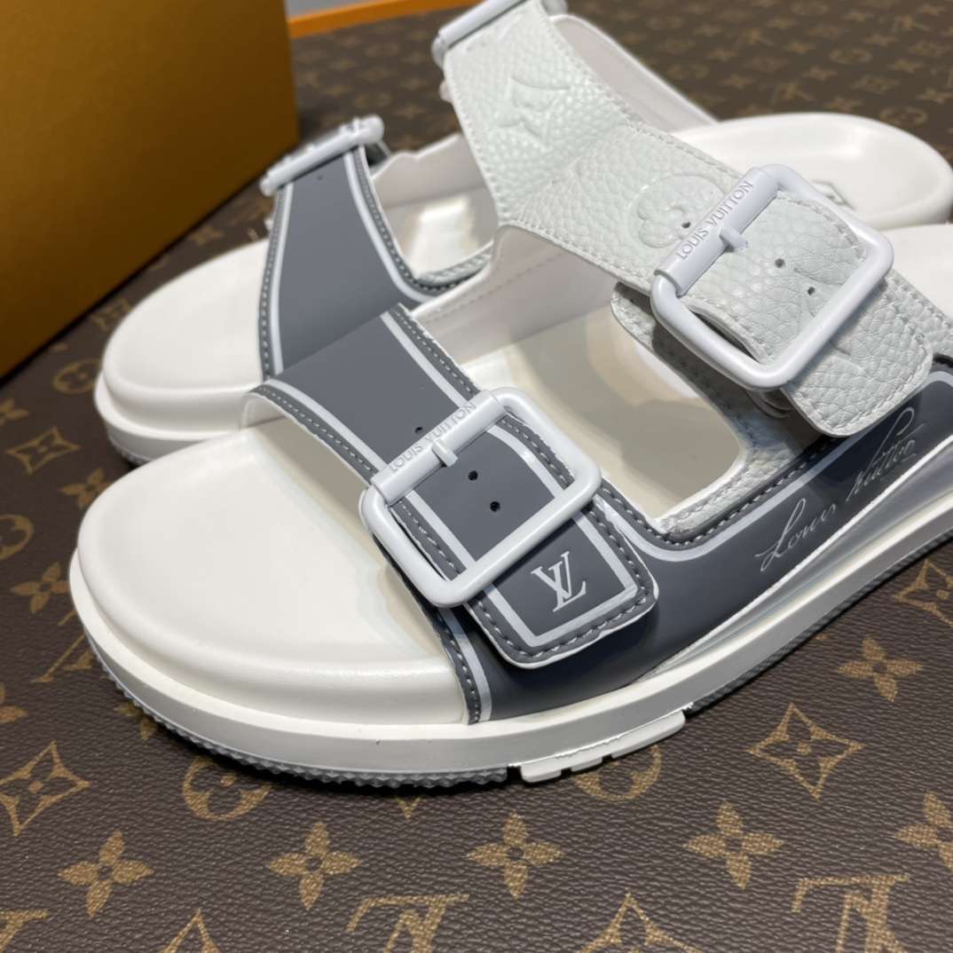 KICKWHO Louis Vuitton Grey And White Leather Trainer Slides - Image 5
