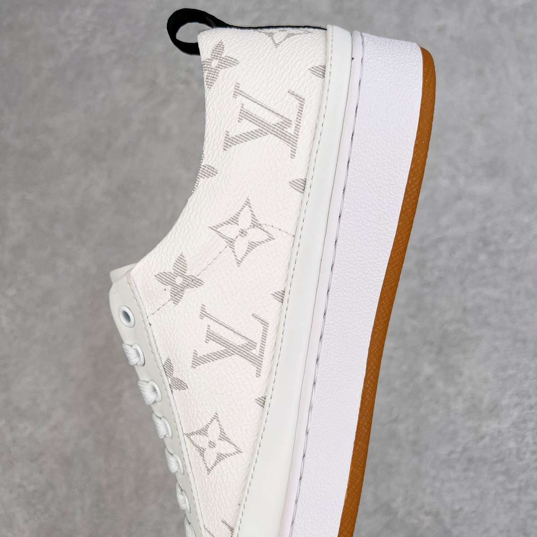 KICKWHO Louis Vuitton Remarque Low Sneakers White - Image 7