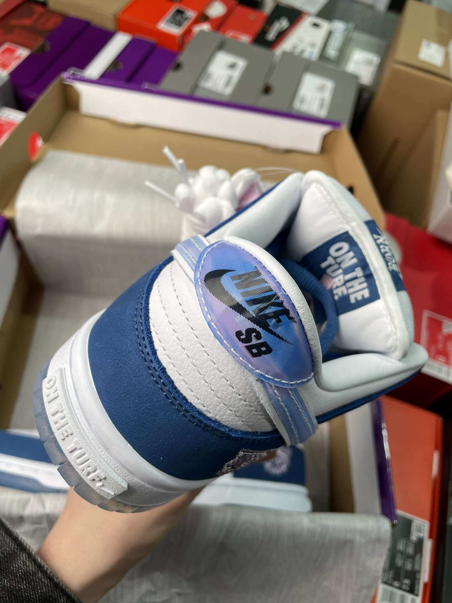 Kickswho Nike SB Dunk Low Born x Raised One Block At A Time FN7819-400 - Image 7