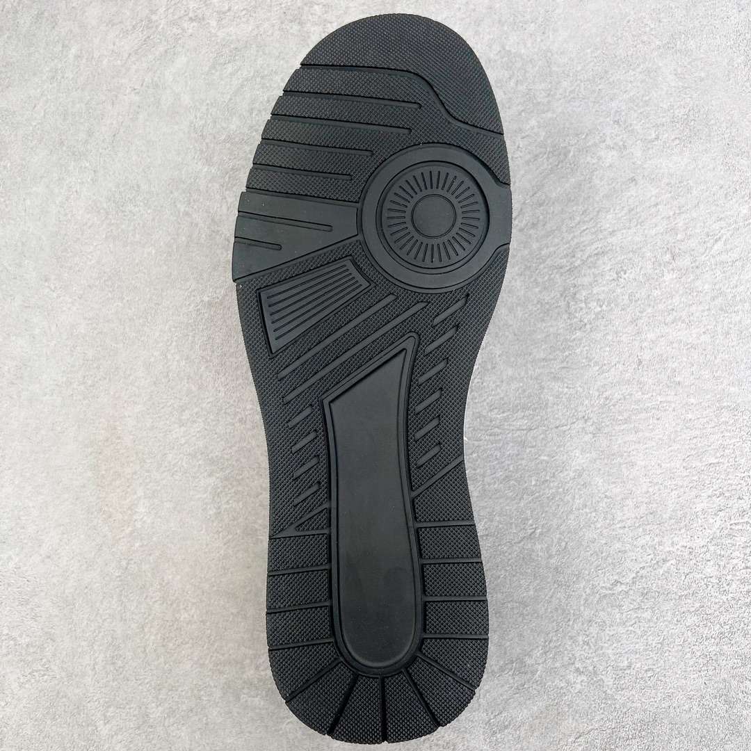 KICKWHO Louis Vuitton 23ss Trainer Sneakers Black White - Image 9