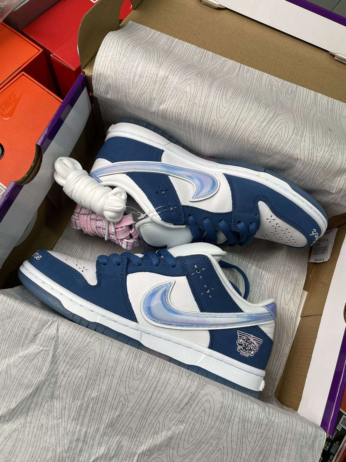 Kickswho Nike SB Dunk Low Born x Raised One Block At A Time FN7819-400 - Image 9