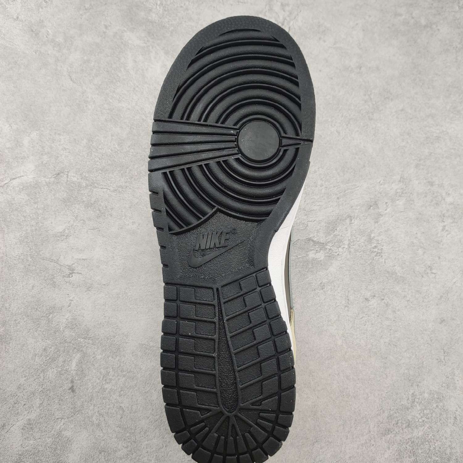 Kickswho Nike SB Dunk Low Dark Chocolate Linen - Image 9