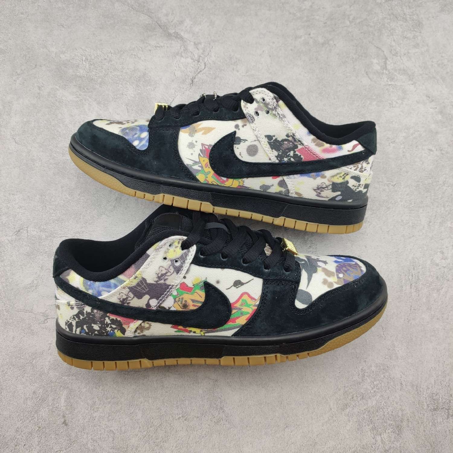 KICKWHO Supreme x Nike SB Dunk Low "Rammellzee" FD8778 001 - Image 2