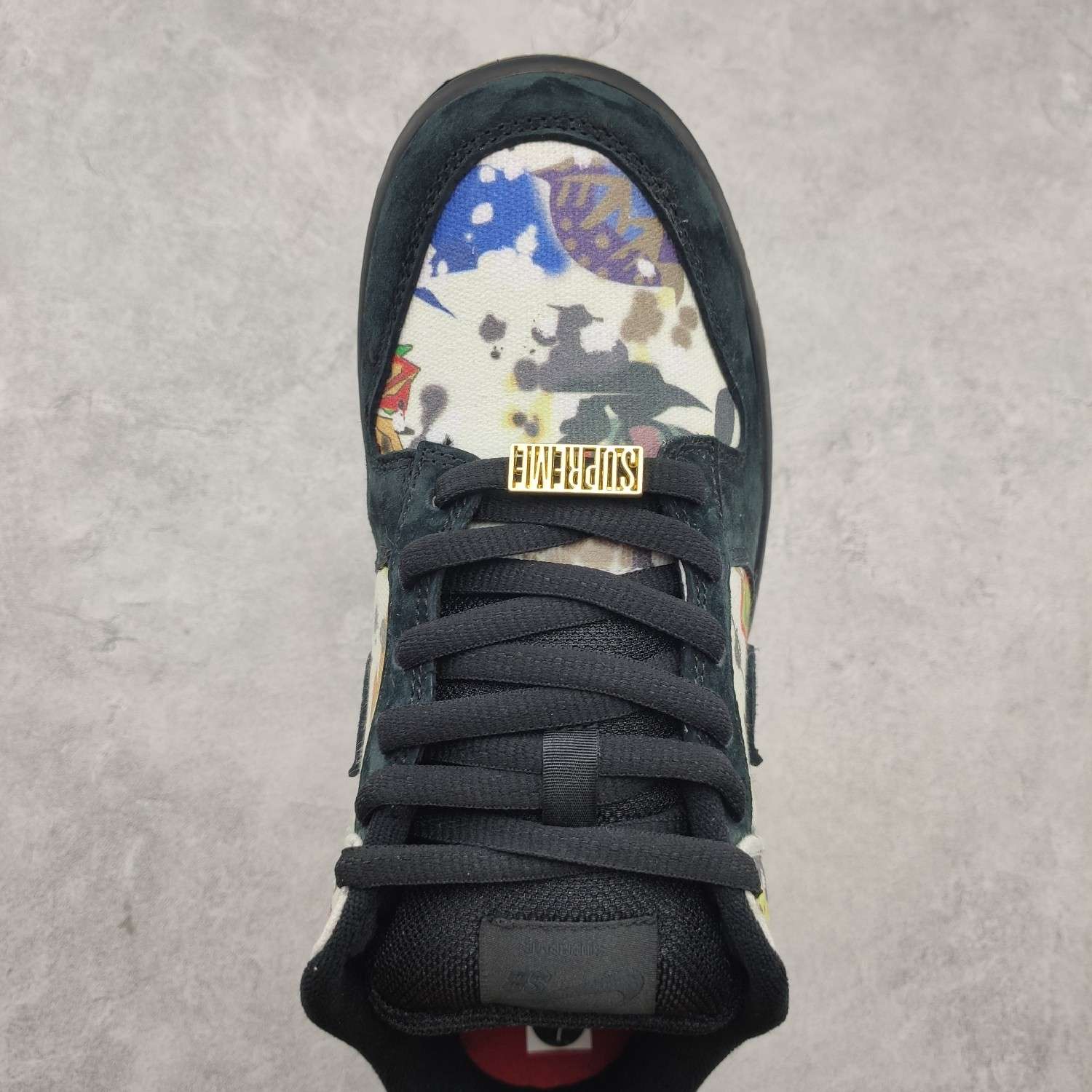 KICKWHO Supreme x Nike SB Dunk Low "Rammellzee" FD8778 001 - Image 4