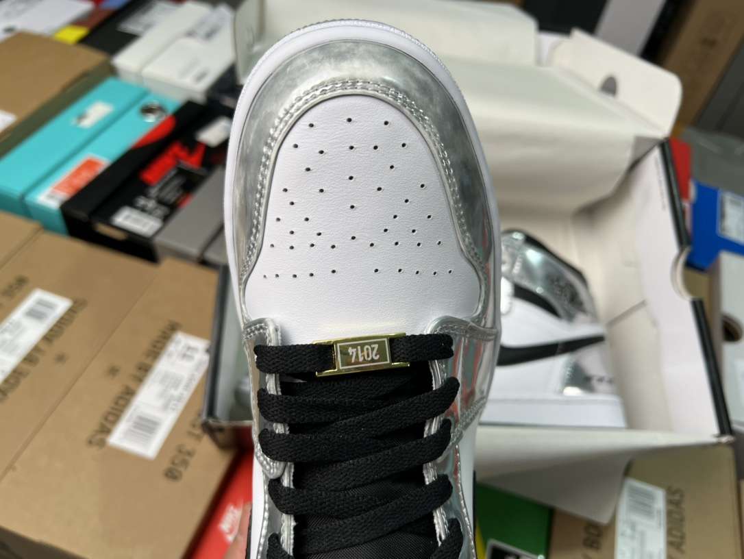 KICKWHO Air Jordan 1 Retro High“Pass The Torch” - Image 8