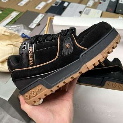 KICKWHO LV 23SS Trainer Maxi Sneakers Black 1ABM30 Men Shoes