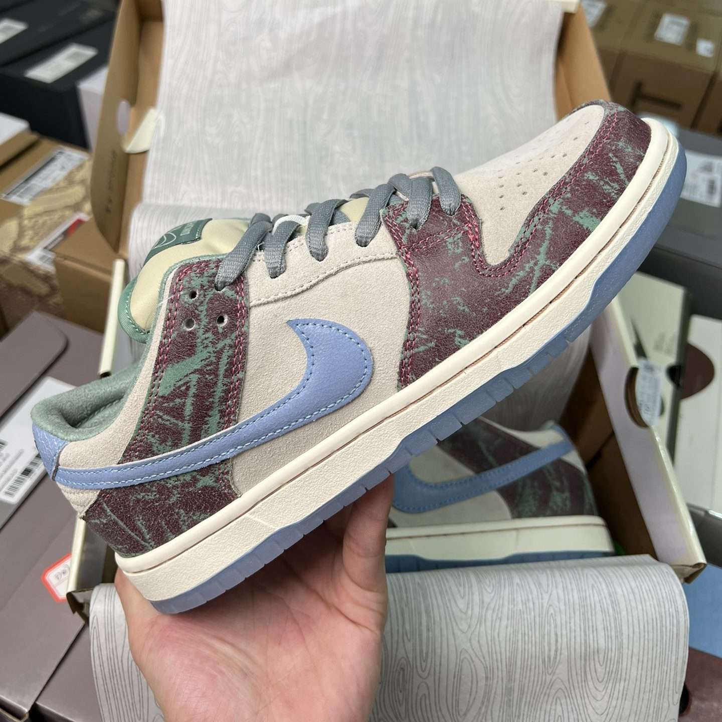 Kickswho Nike SB Dunk Low Crenshaw Skate Club FN4193-100