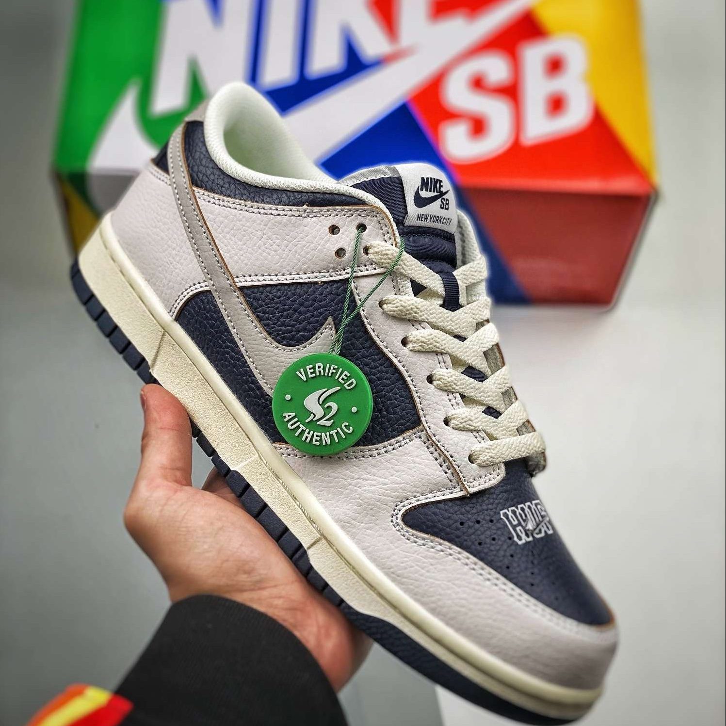 Kickswho HUF x Nike SB Dunk Low "NYC" FD8775 100