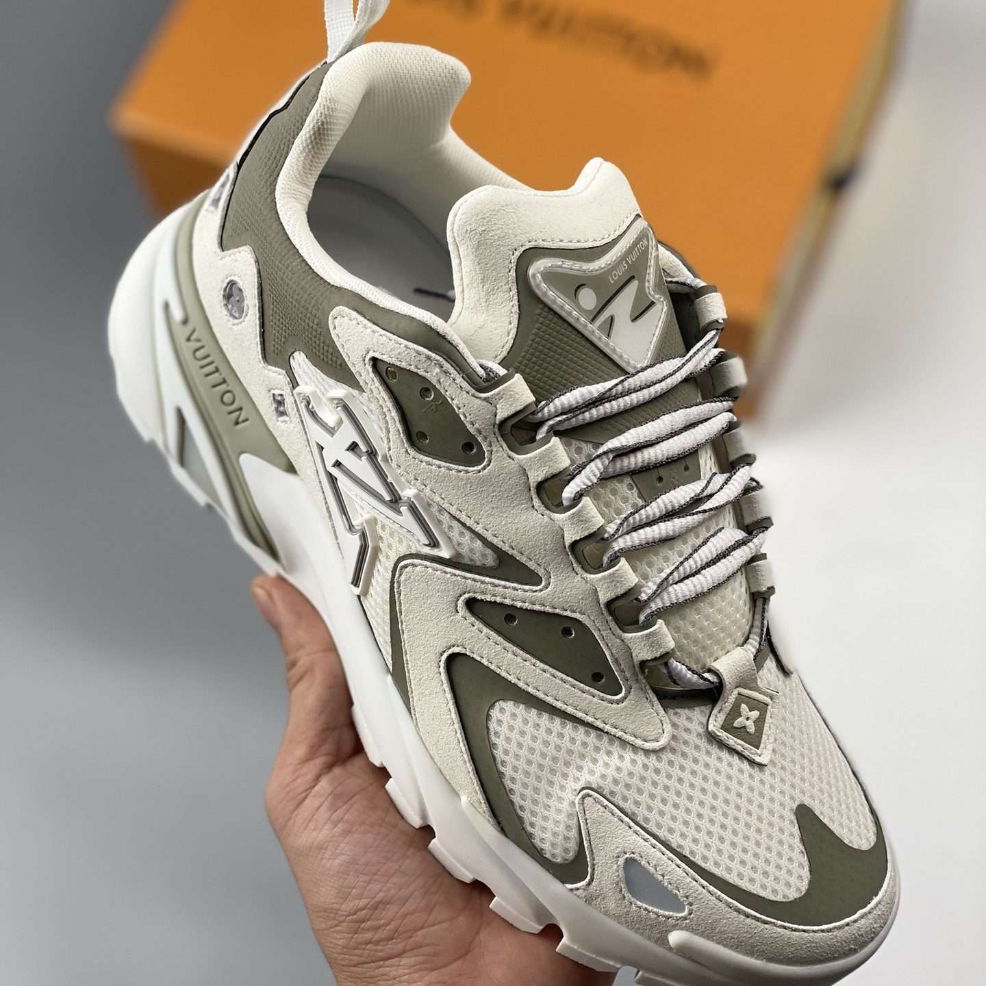 KICKWHO Louis Vuitton 2023 New Runner Tatic White