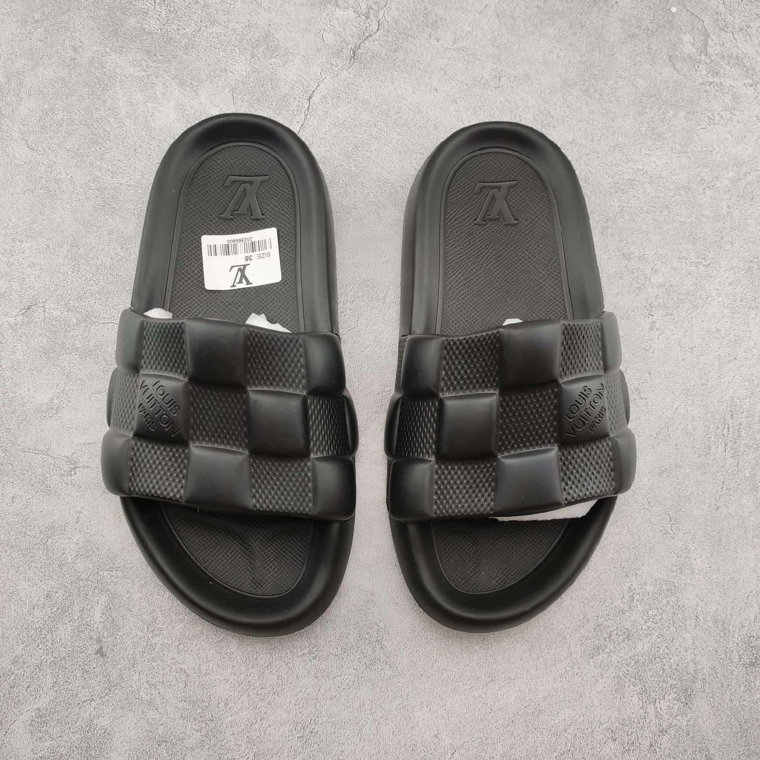 KICKWHO Louis Vuitton 2023 SS Other Plaid Patterns Slide Unisex Black - Image 2