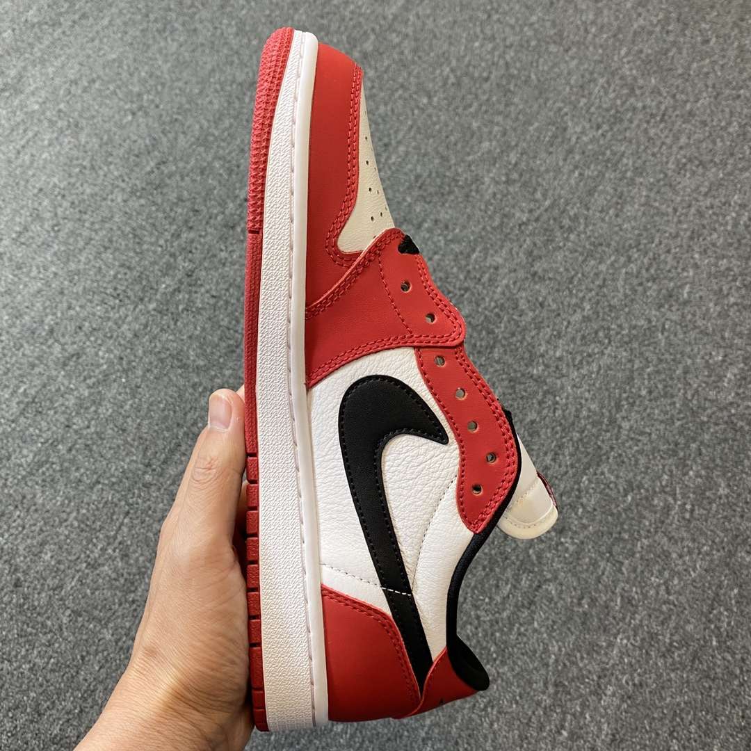 KickswhoJordan 1 Retro Low Chicago (2016) (GS) - Image 3