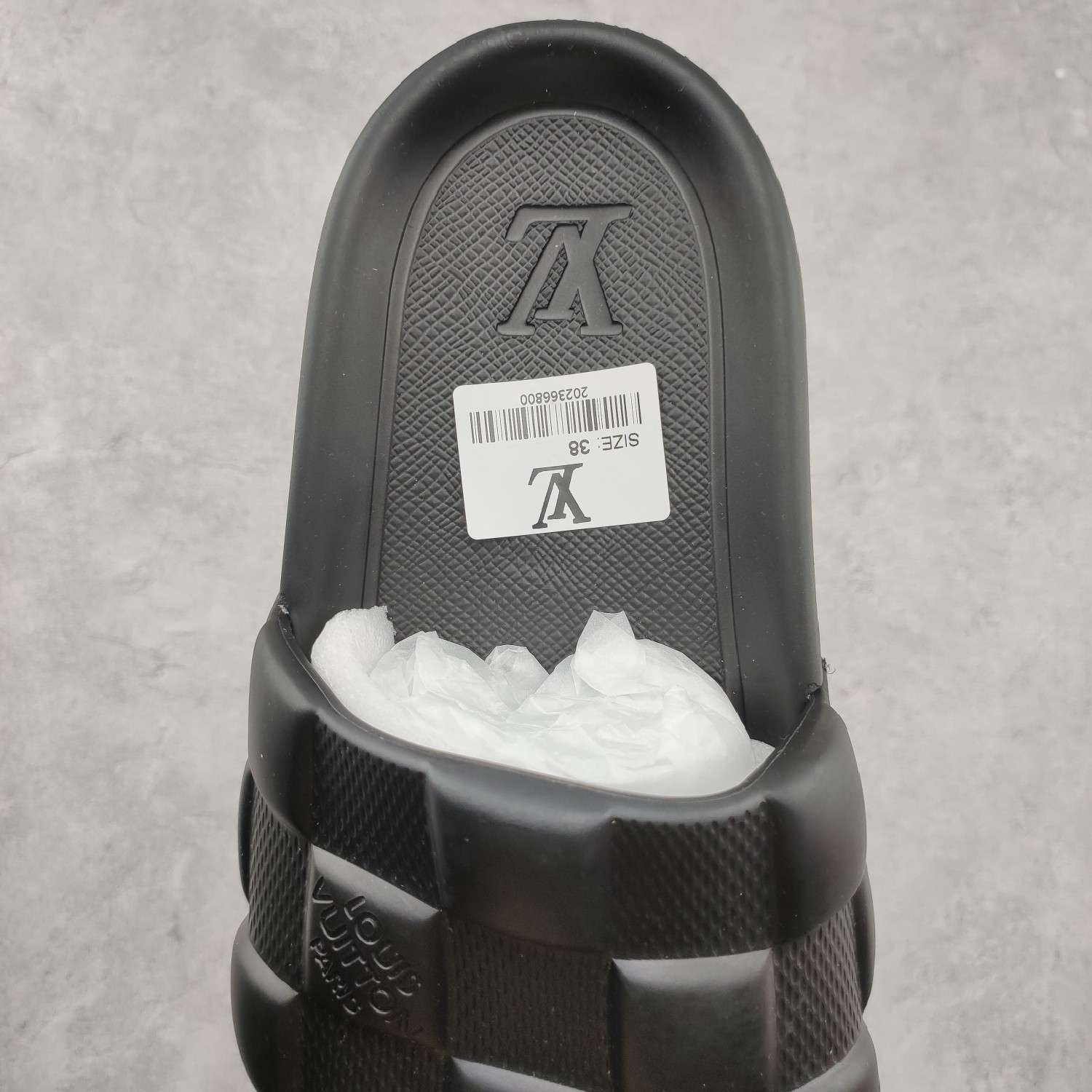 KICKWHO Louis Vuitton 2023 SS Other Plaid Patterns Slide Unisex Black - Image 4