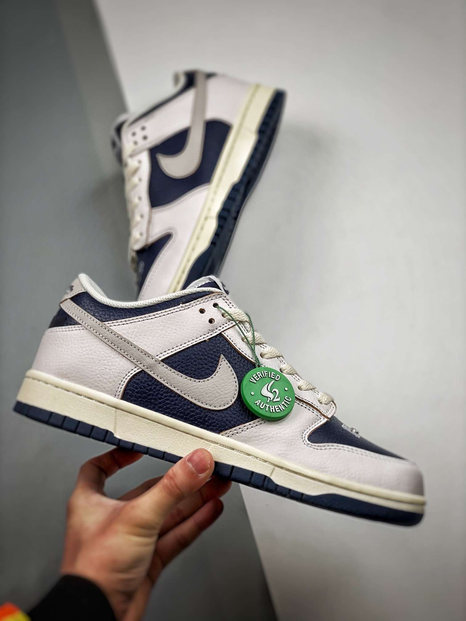 Kickswho HUF x Nike SB Dunk Low "NYC" FD8775 100 - Image 4