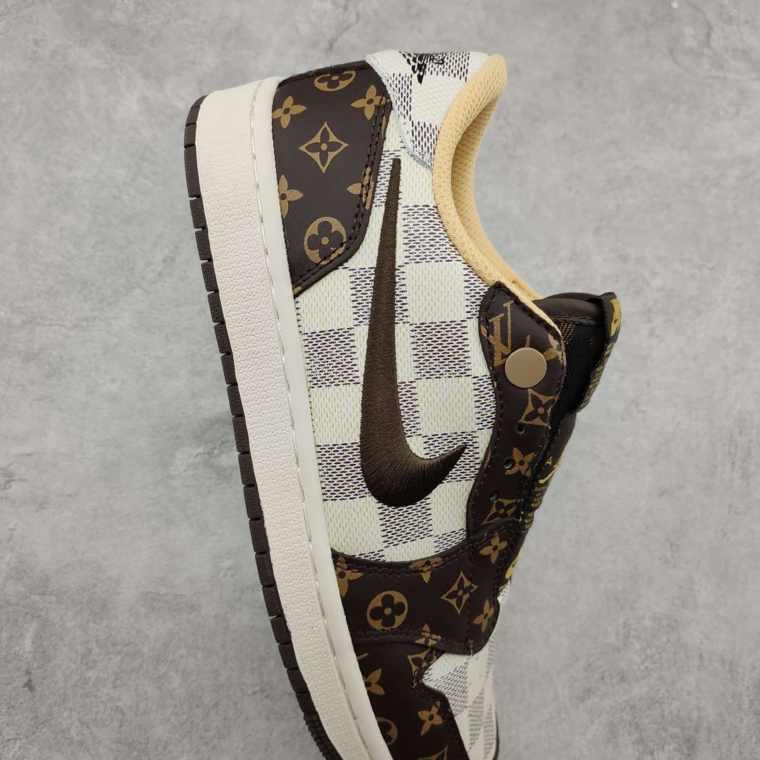 Kickswho LV x Air Jordan 1 Low Slip Shadow AV3918 298 - Image 5