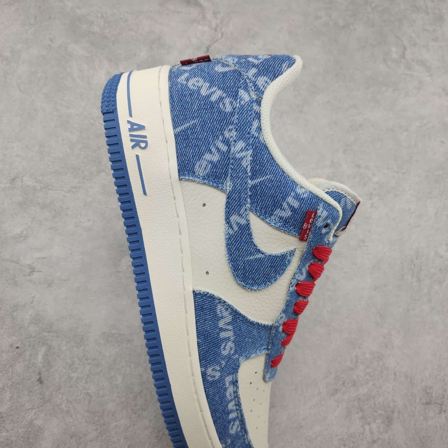 Kickswho Levi's ×Nike Air Force 1 Low VT5698-568 - Image 5