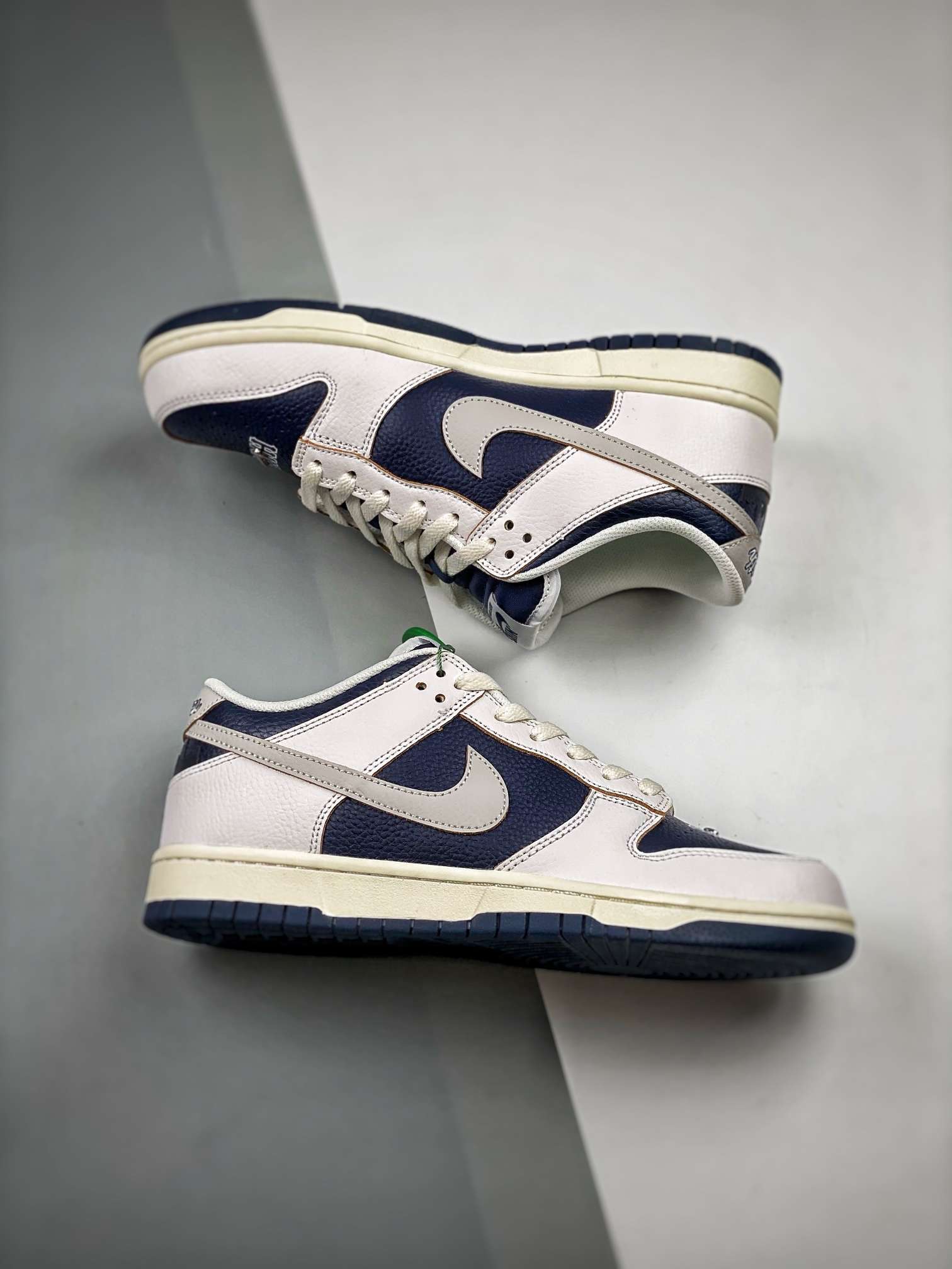 Kickswho HUF x Nike SB Dunk Low "NYC" FD8775 100 - Image 5