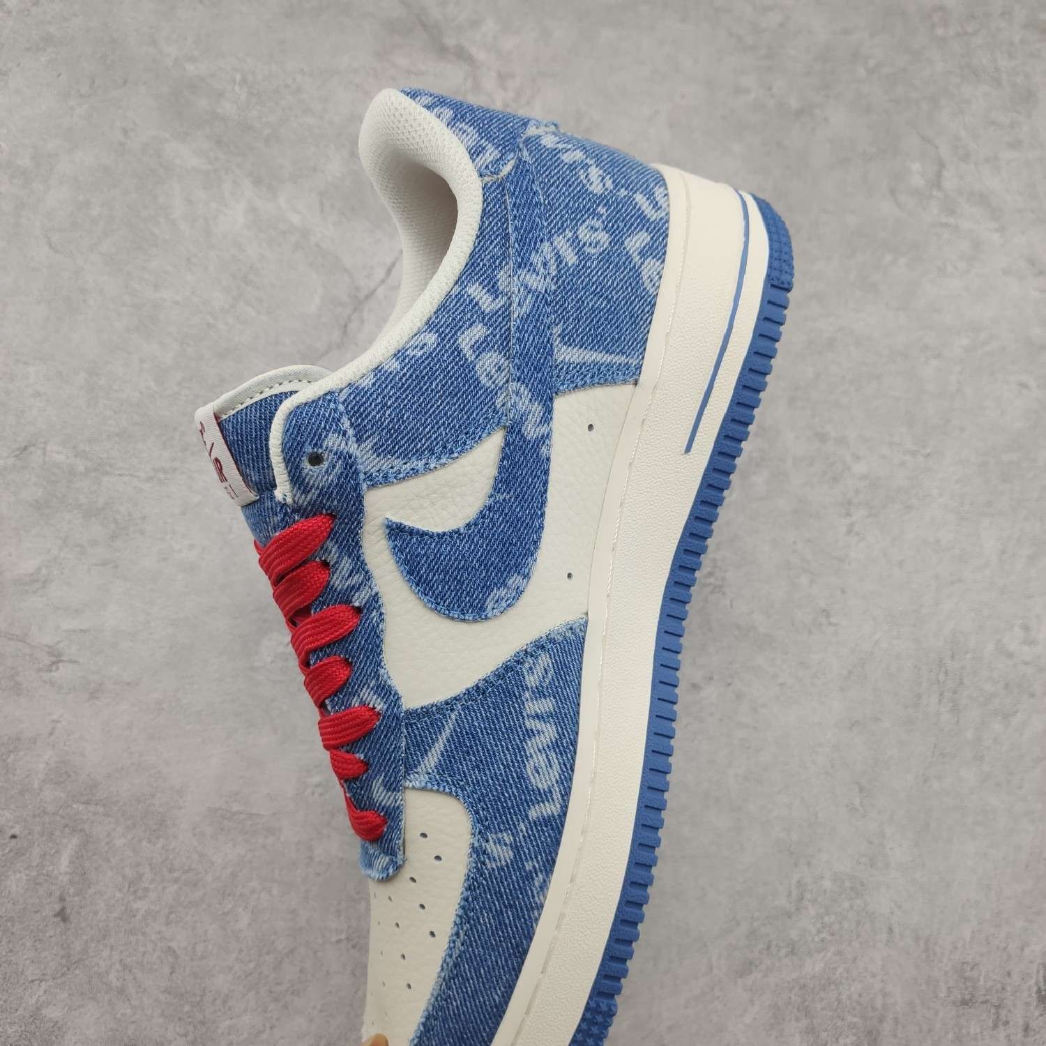 Kickswho Levi's ×Nike Air Force 1 Low VT5698-568 - Image 7