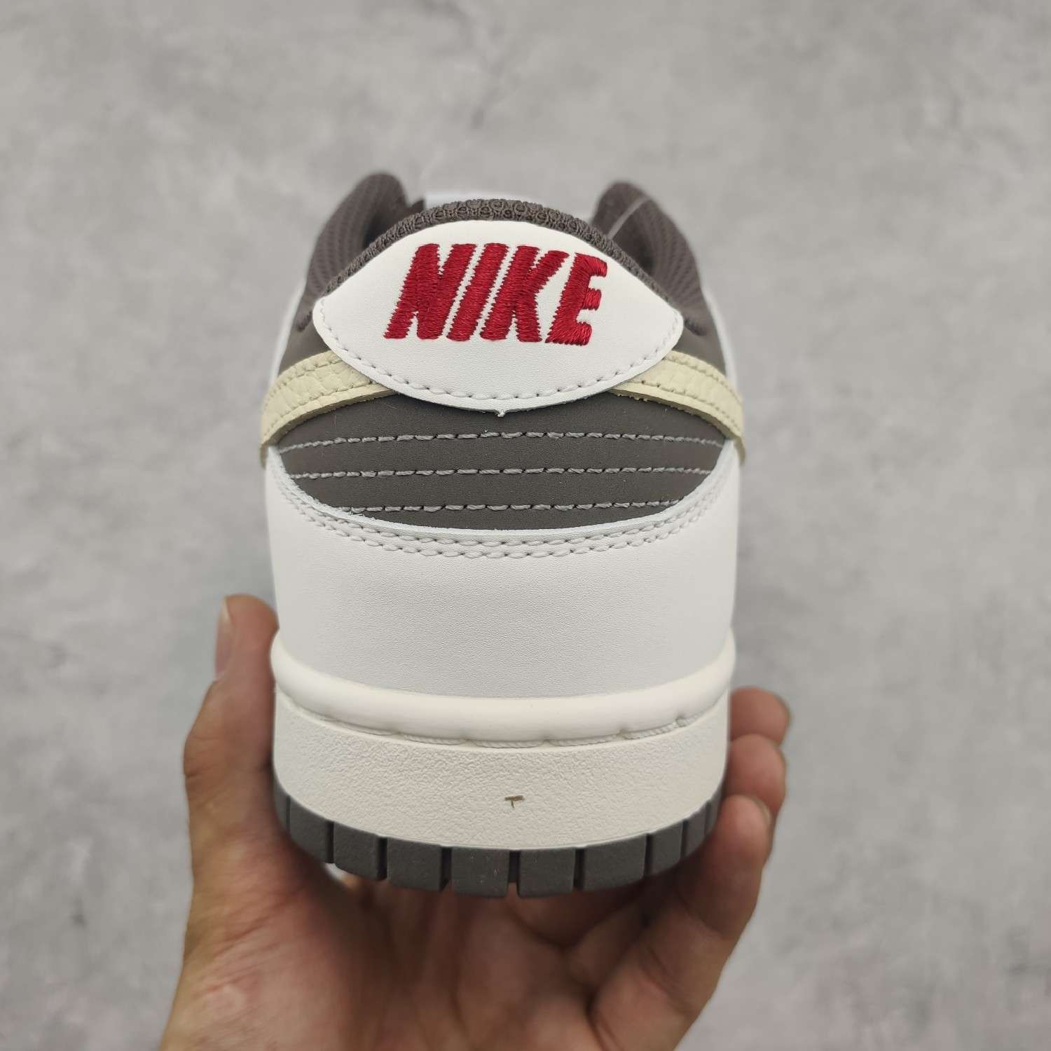 Kickswho Otomo Katsuhiro x Nike SB Dunk Low TT3636-023 - Image 8