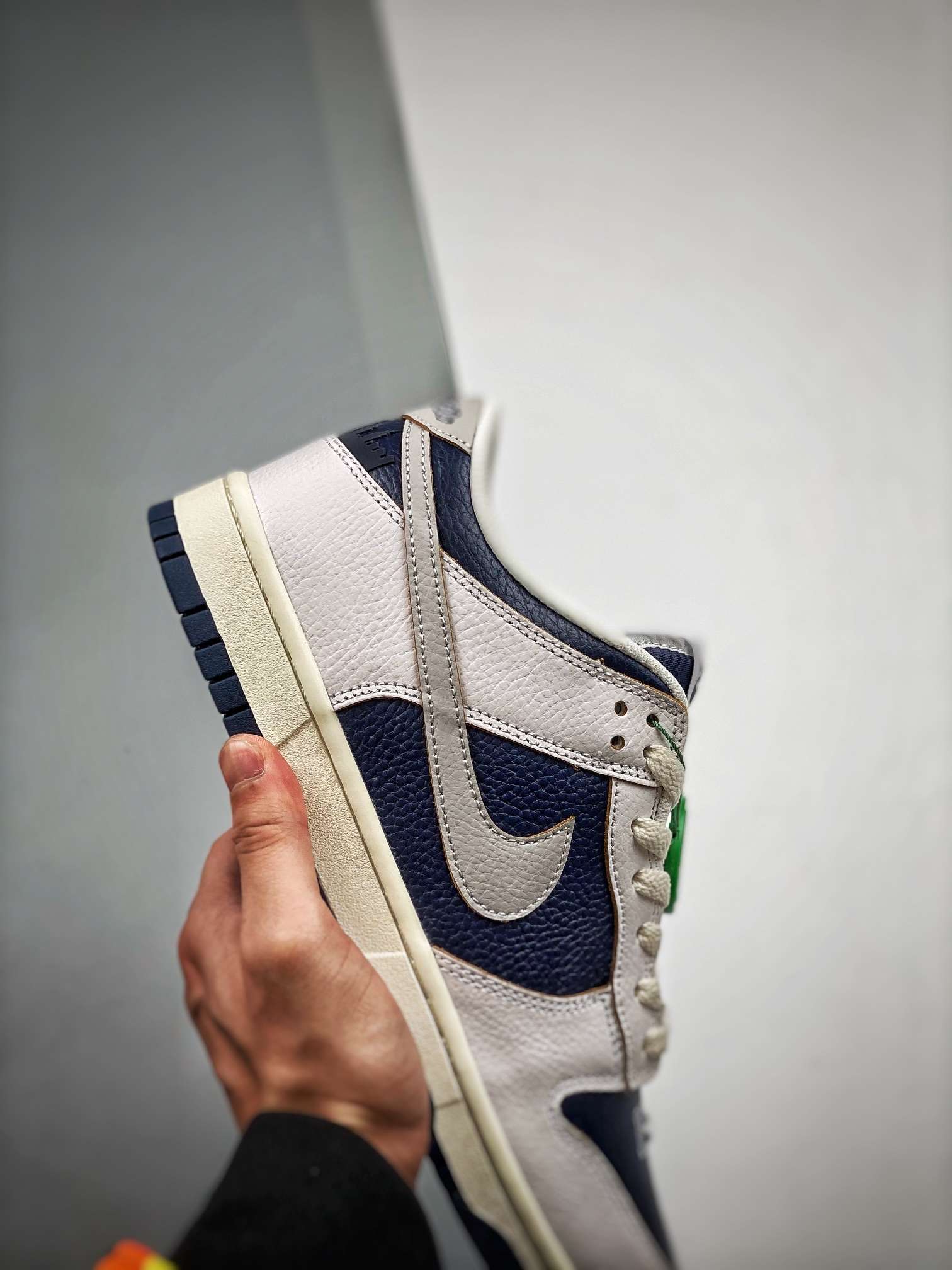 Kickswho HUF x Nike SB Dunk Low "NYC" FD8775 100 - Image 9