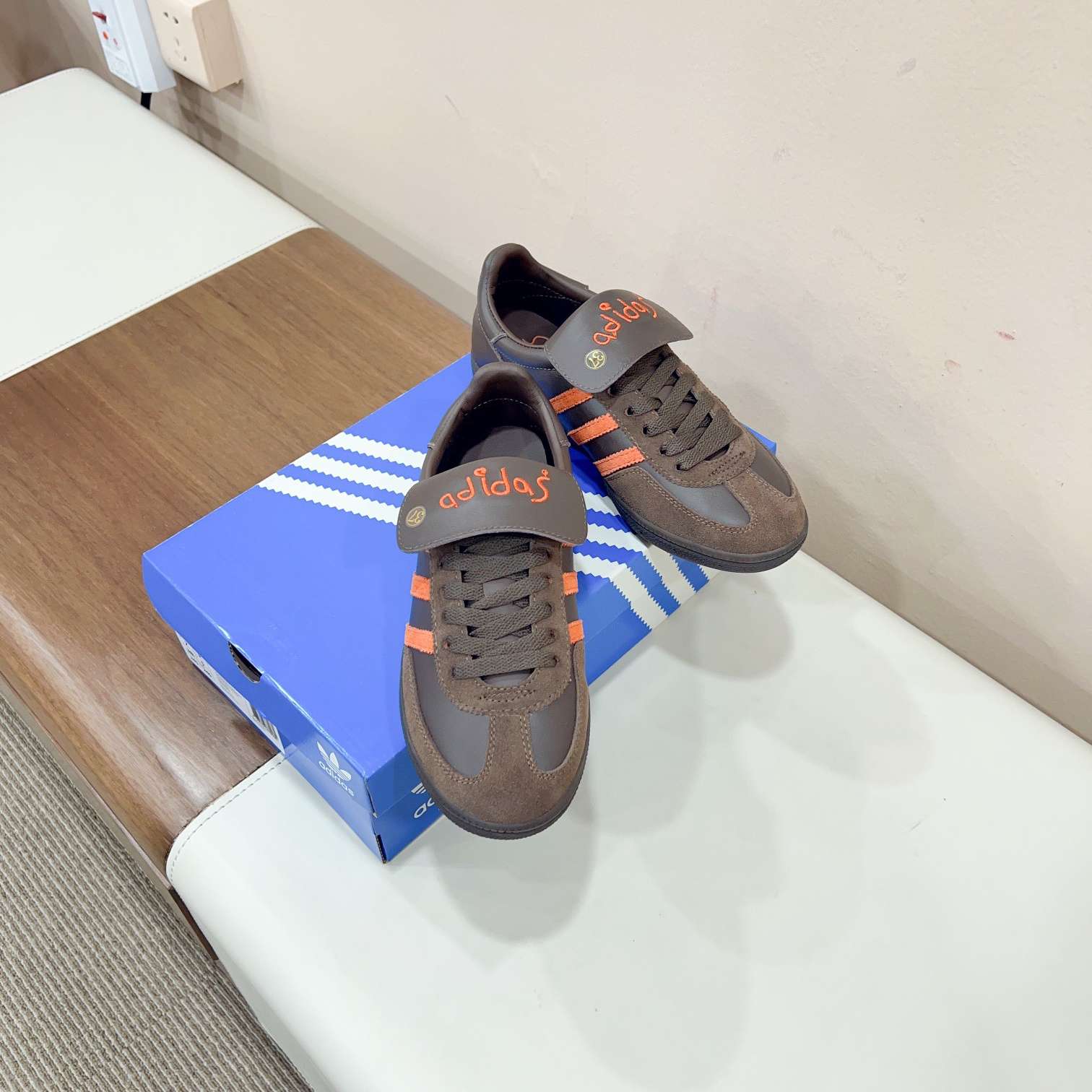 Kickswho Adidas Handball Spezial 'Brown Collegiate Orange' HP6694