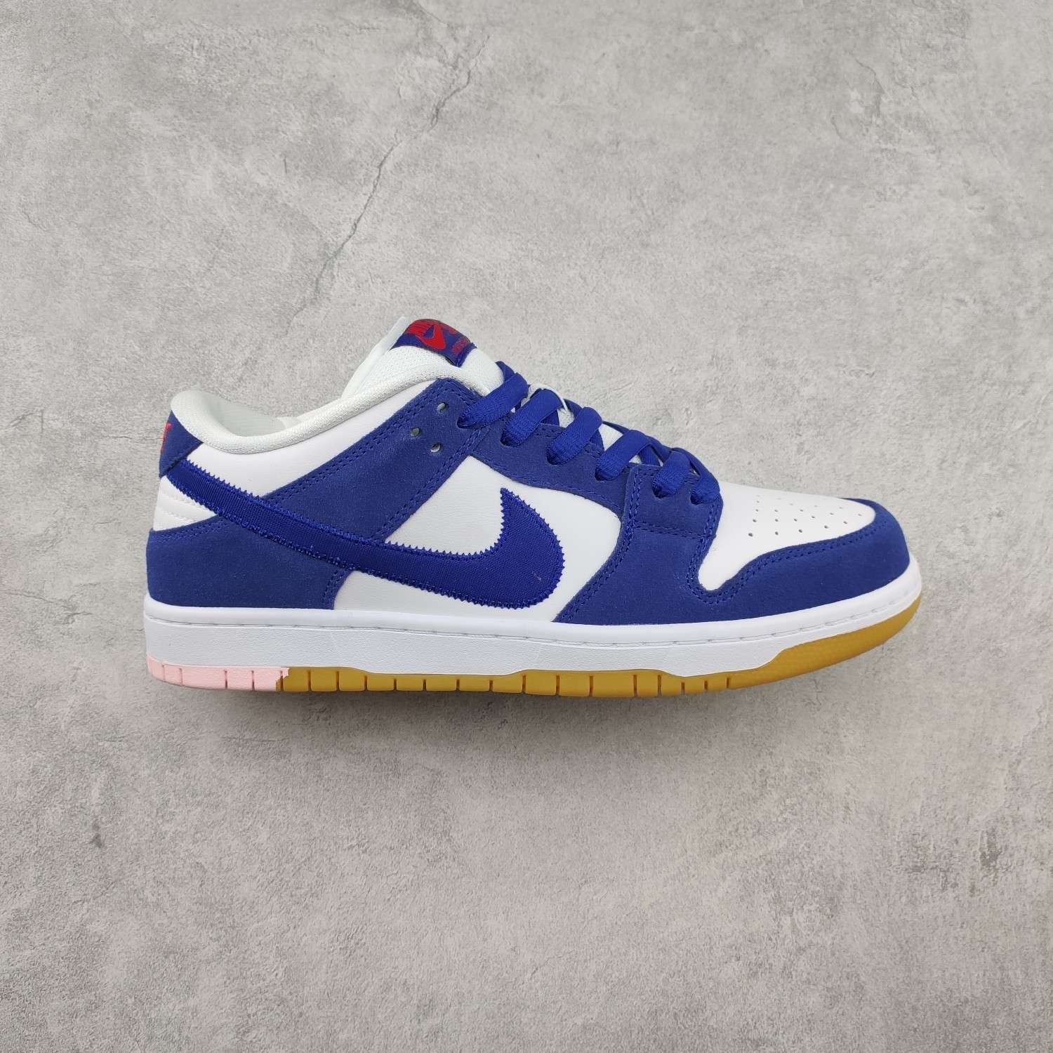Kickswho Nike SB Dunk Low Los Angeles Dodgers DO9395-400