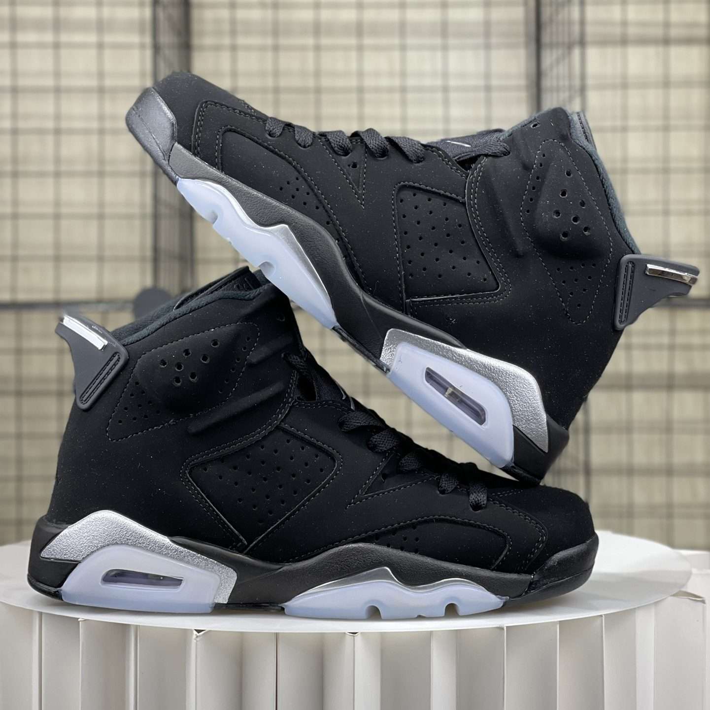 Kickswho Air Jordan 6 Retro "Metallic Silver" DX2836-001