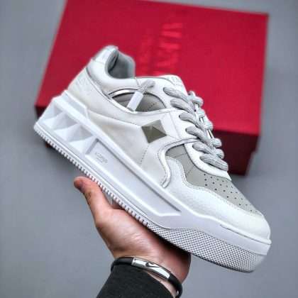 KICKWHO VALENTINO GARAVANI Grey & White One Stud Sneakers