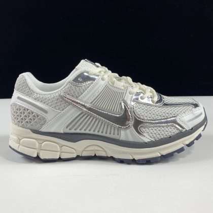 KICKWHO Nike Zoom Vomero 5 Photon Dust Metallic Silver FD0884-025