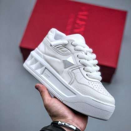 KICKWHO VALENTINO GARAVANI White One Stud Sneakers