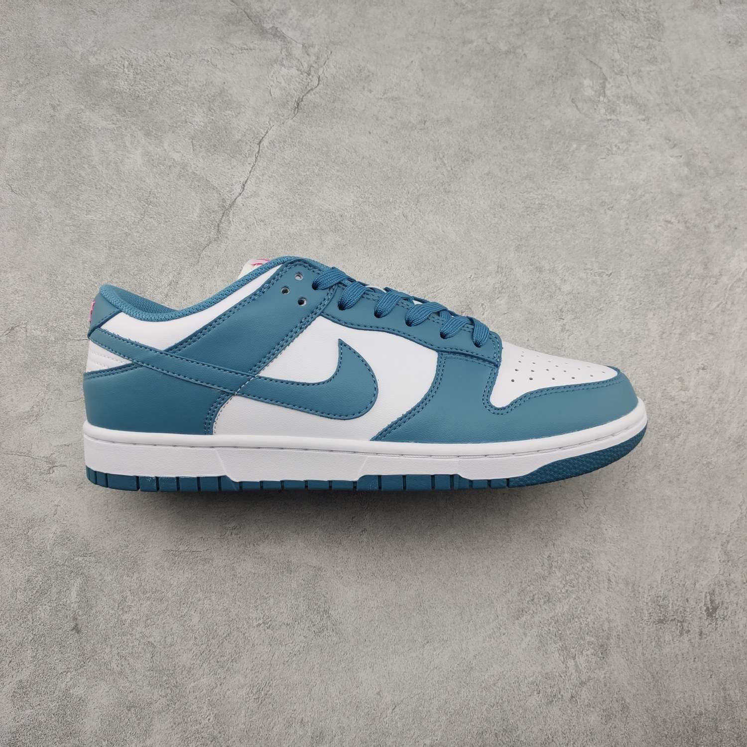 Kickswho Nike Dunk Low South Beach FJ0739-100