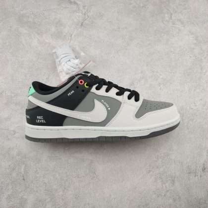 Kickswho Nike Dunk SB Low pro iso "vx1000 camcorder" Dunk SB CV1659-001