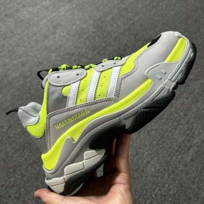 KICKWHO BALENCIAGA X ADIDAS TRIPLE S SNEAKER Neon Green