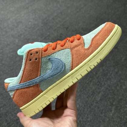 Kickswho Nike SB Dunk Low "Orange/Noise Aqua"