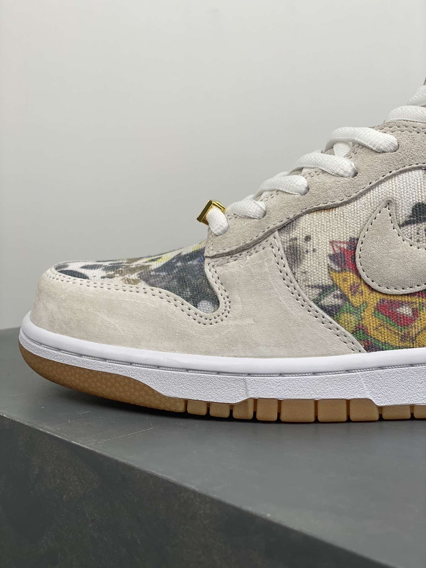 Kickswho Supreme x Nike Dunk SB High " Rammellzee " FD8779-100 - Image 2