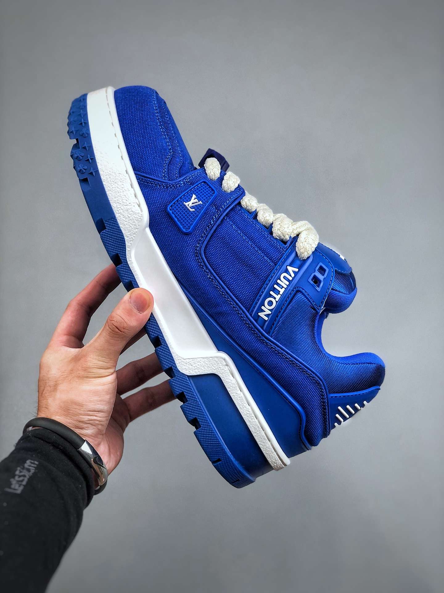 KICKWHO Louis Vuitton Trainer Maxi Low Sneaker - Image 2