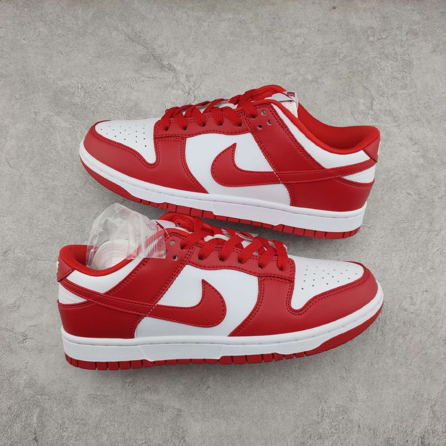 Kickswho Nike Dunk SB Low SP "University Red" CU1727-100 - Image 2