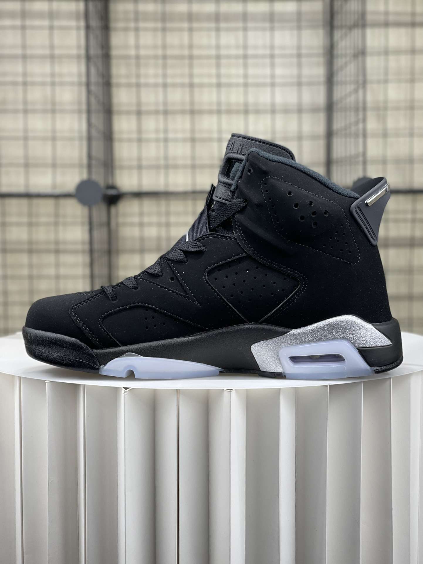 Kickswho Air Jordan 6 Retro "Metallic Silver" DX2836-001 - Image 4