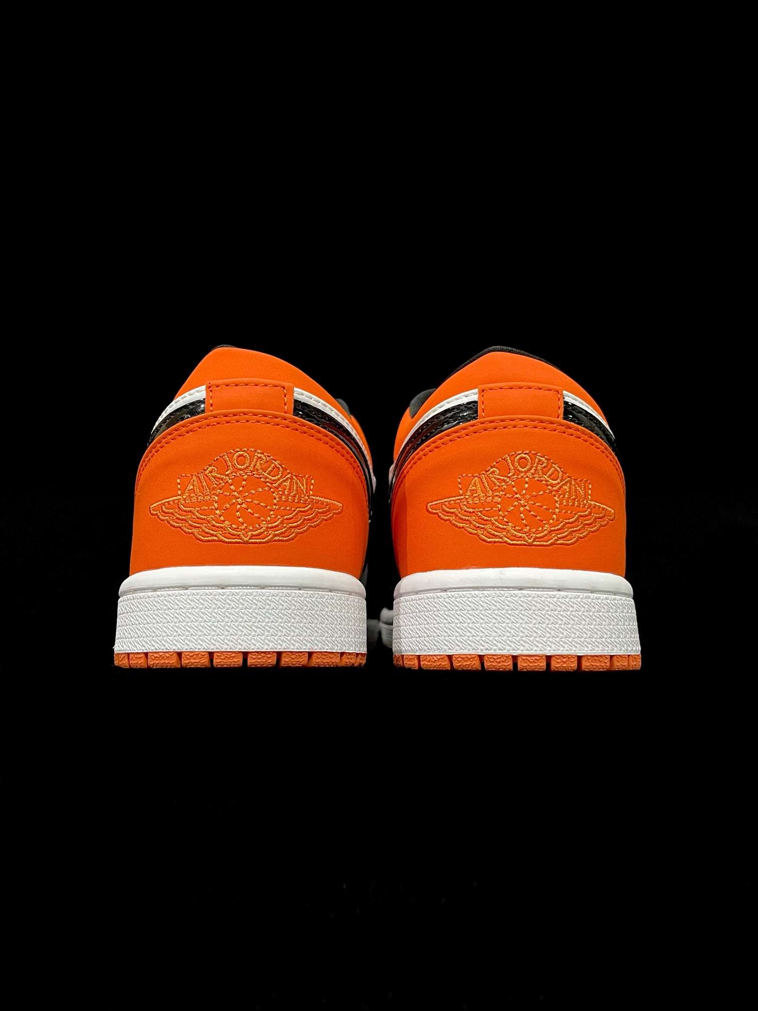 Kickswho Air Jordan 1 Low Shattered Backboard 553558-128 - Image 4
