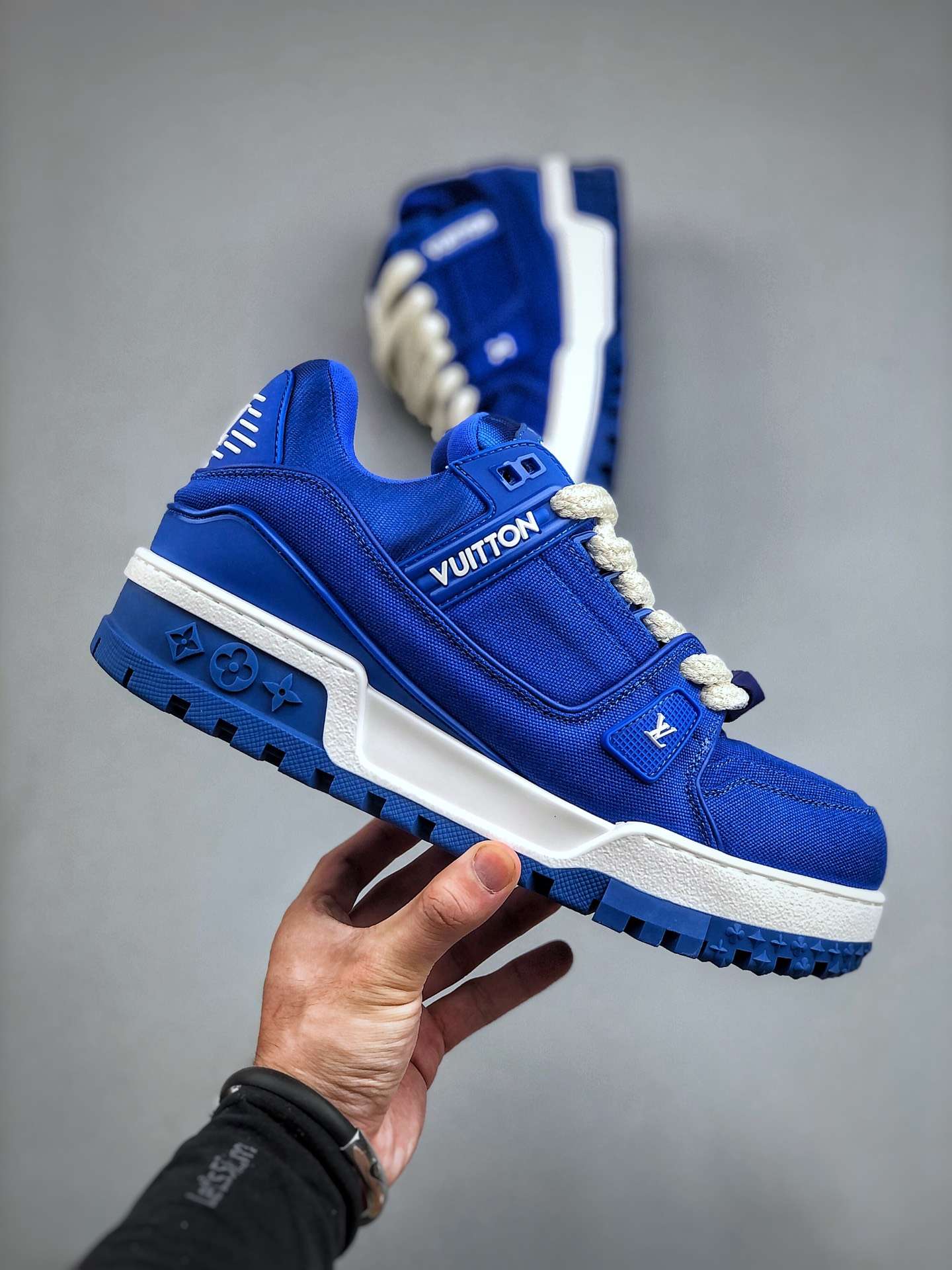 KICKWHO Louis Vuitton Trainer Maxi Low Sneaker - Image 4