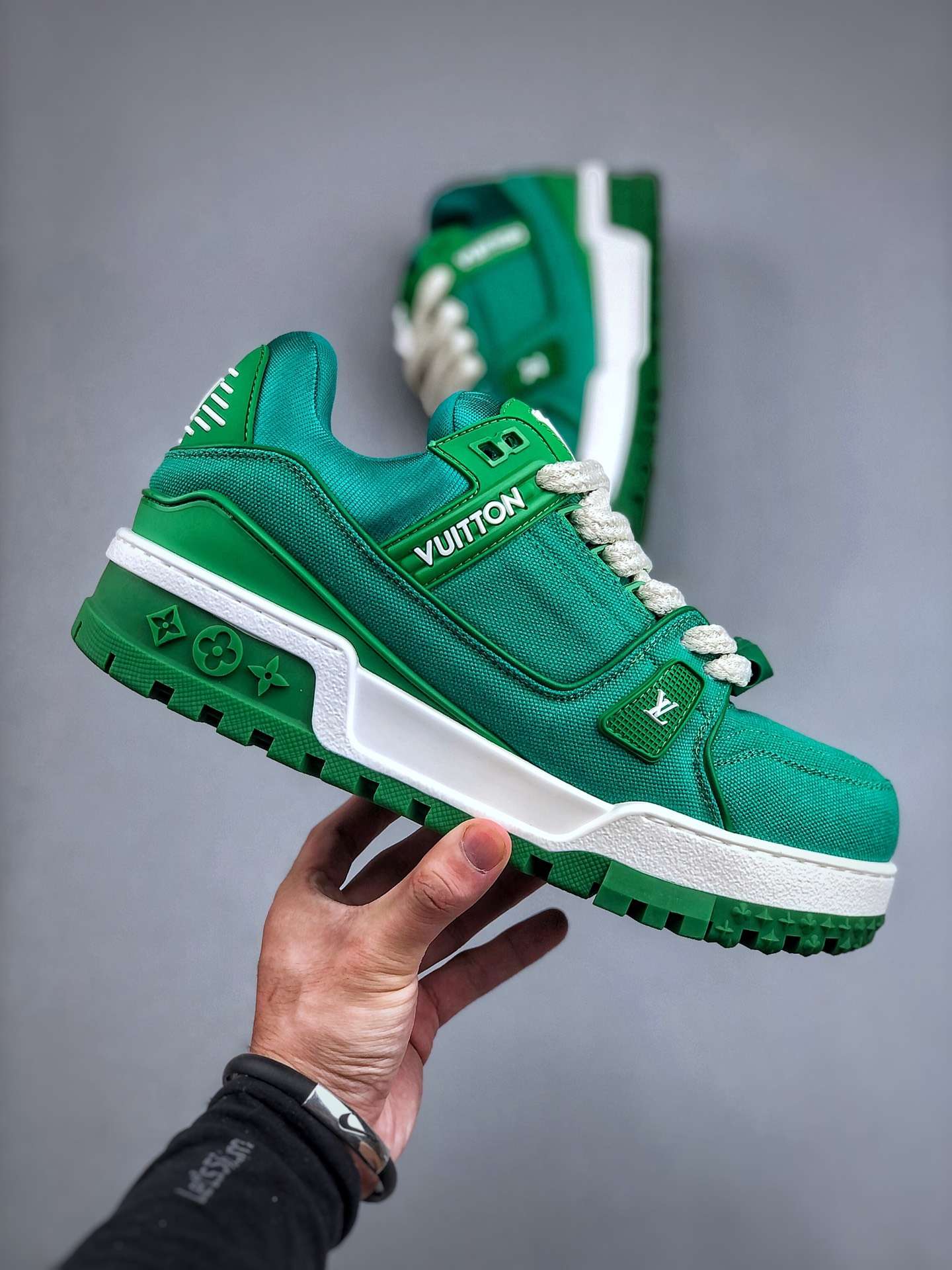 KICKWHO Louis Vuitton Trainer Maxi Low Sneaker - Image 4