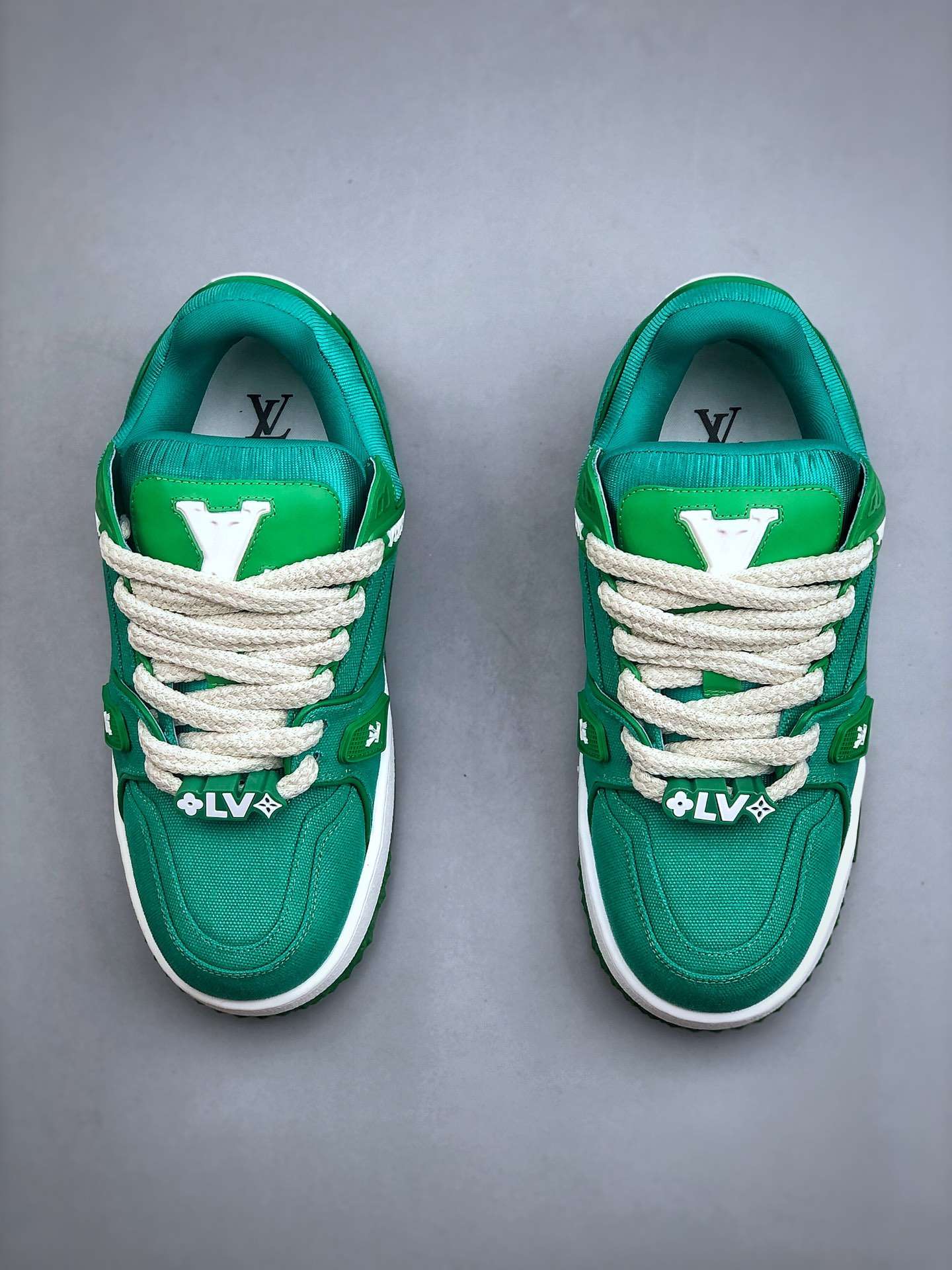 KICKWHO Louis Vuitton Trainer Maxi Low Sneaker - Image 5