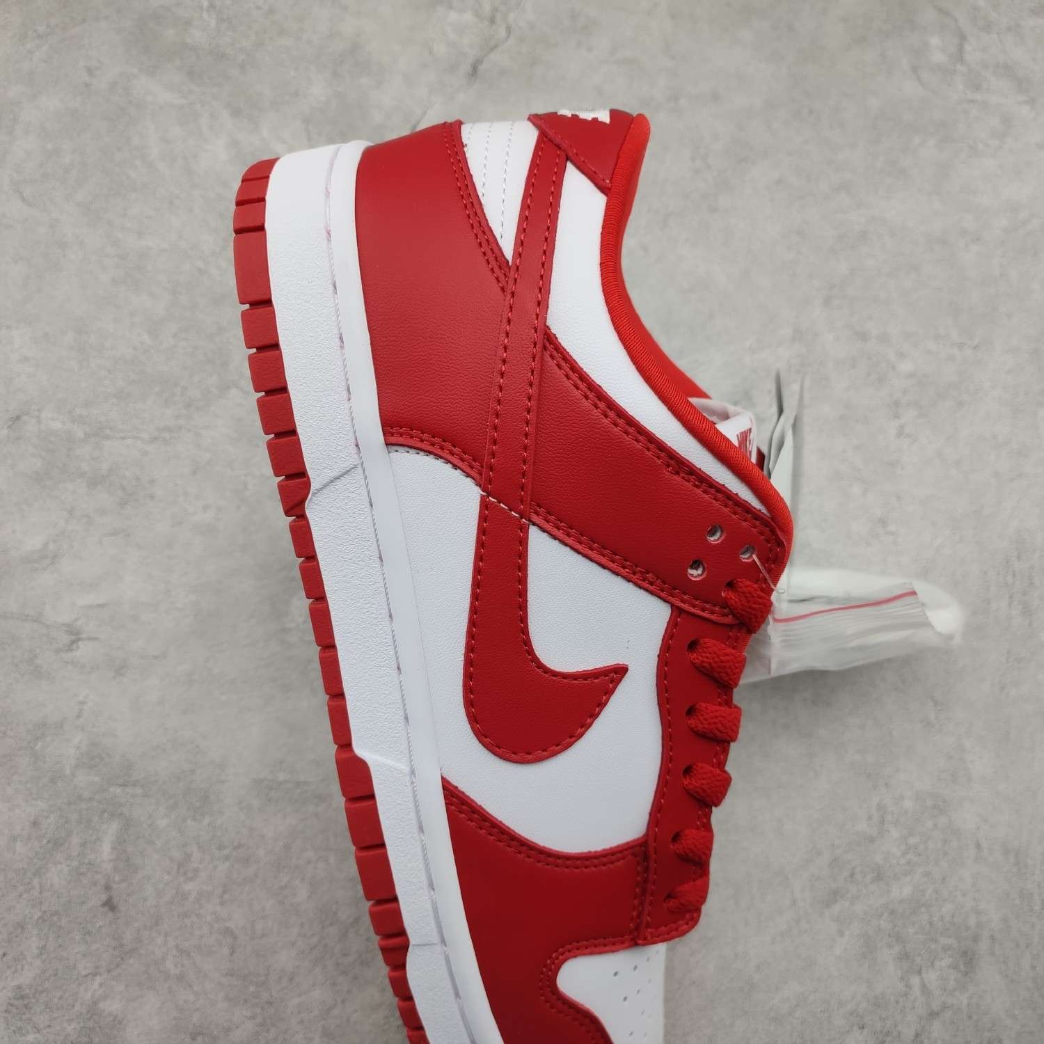 Kickswho Nike Dunk SB Low SP "University Red" CU1727-100 - Image 5