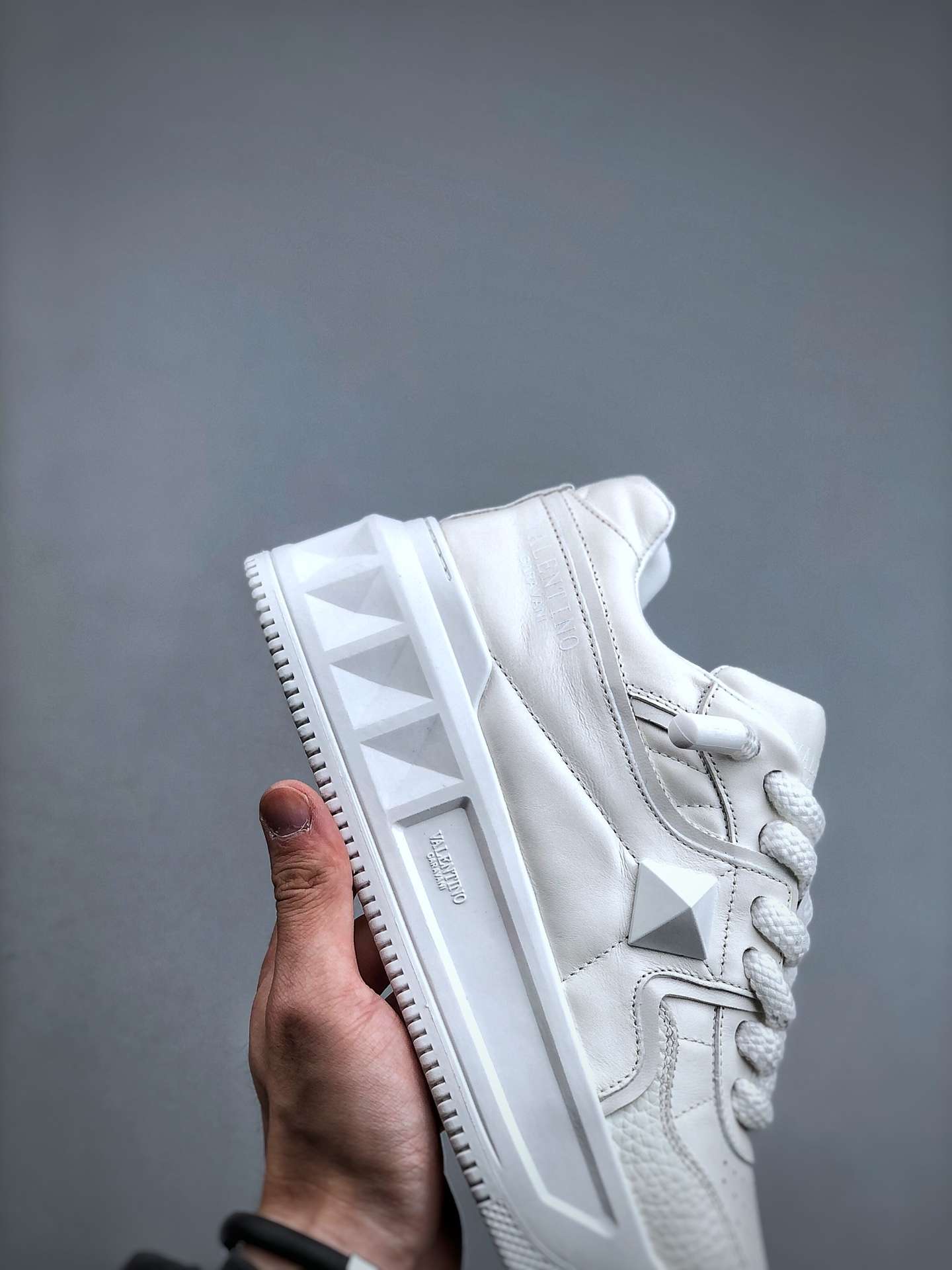KICKWHO VALENTINO GARAVANI White One Stud Sneakers - Image 6