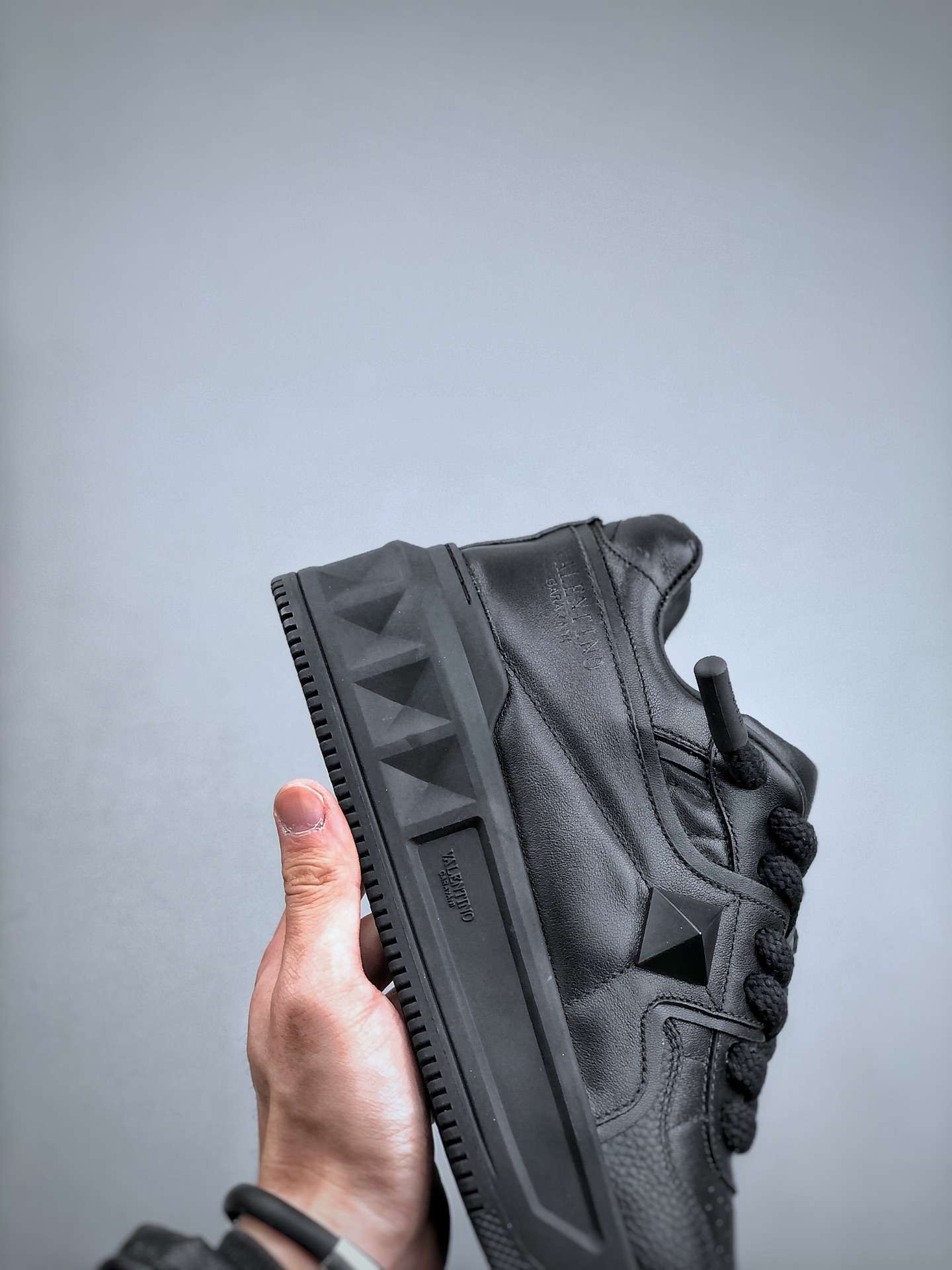 KICKWHO VALENTINO GARAVANI Blsck One Stud Sneakers - Image 6