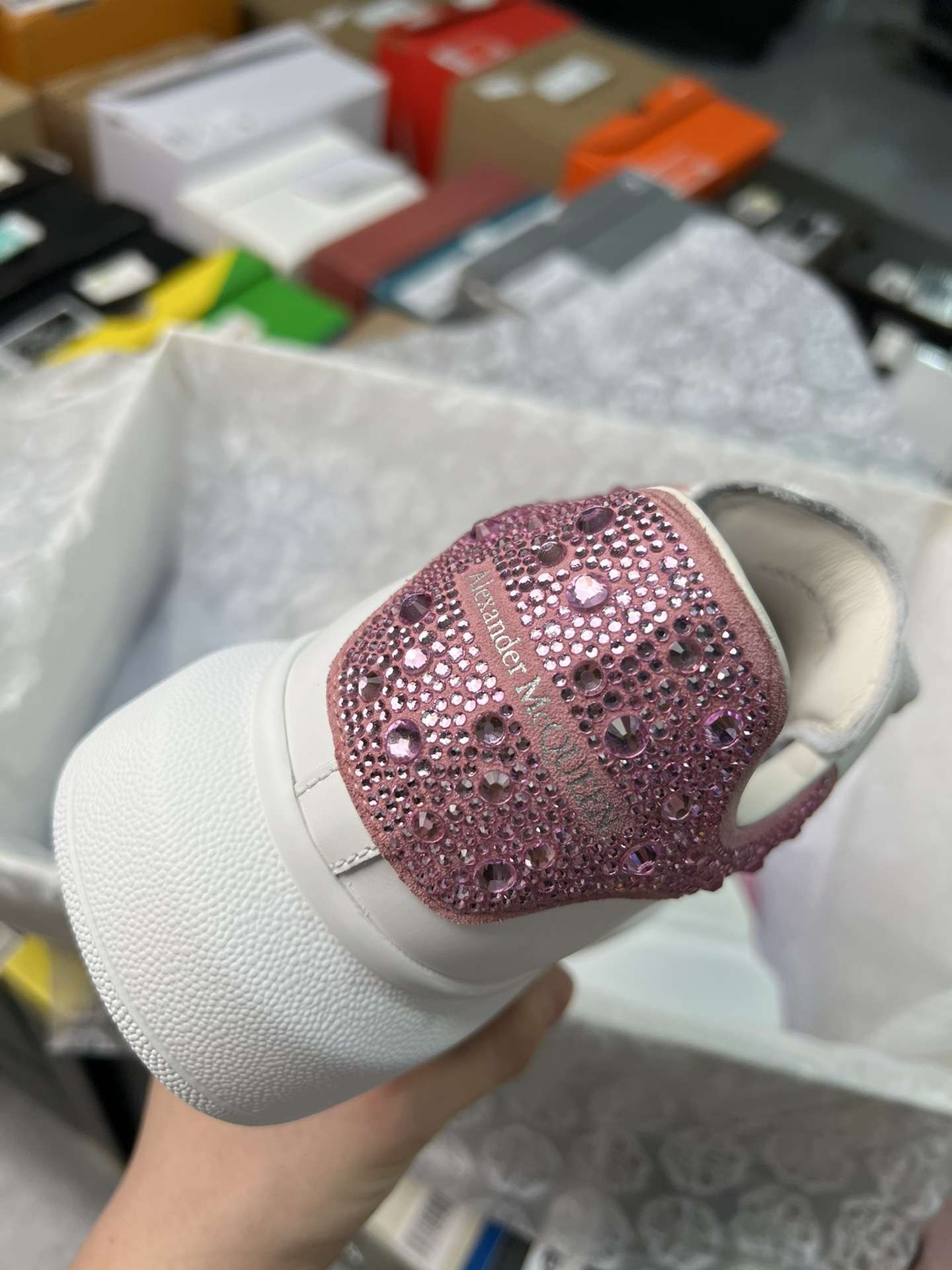 Kickswho Alexander Mcqueen Oversized Sneaker in White with Strass Spoiler Pink - Image 7