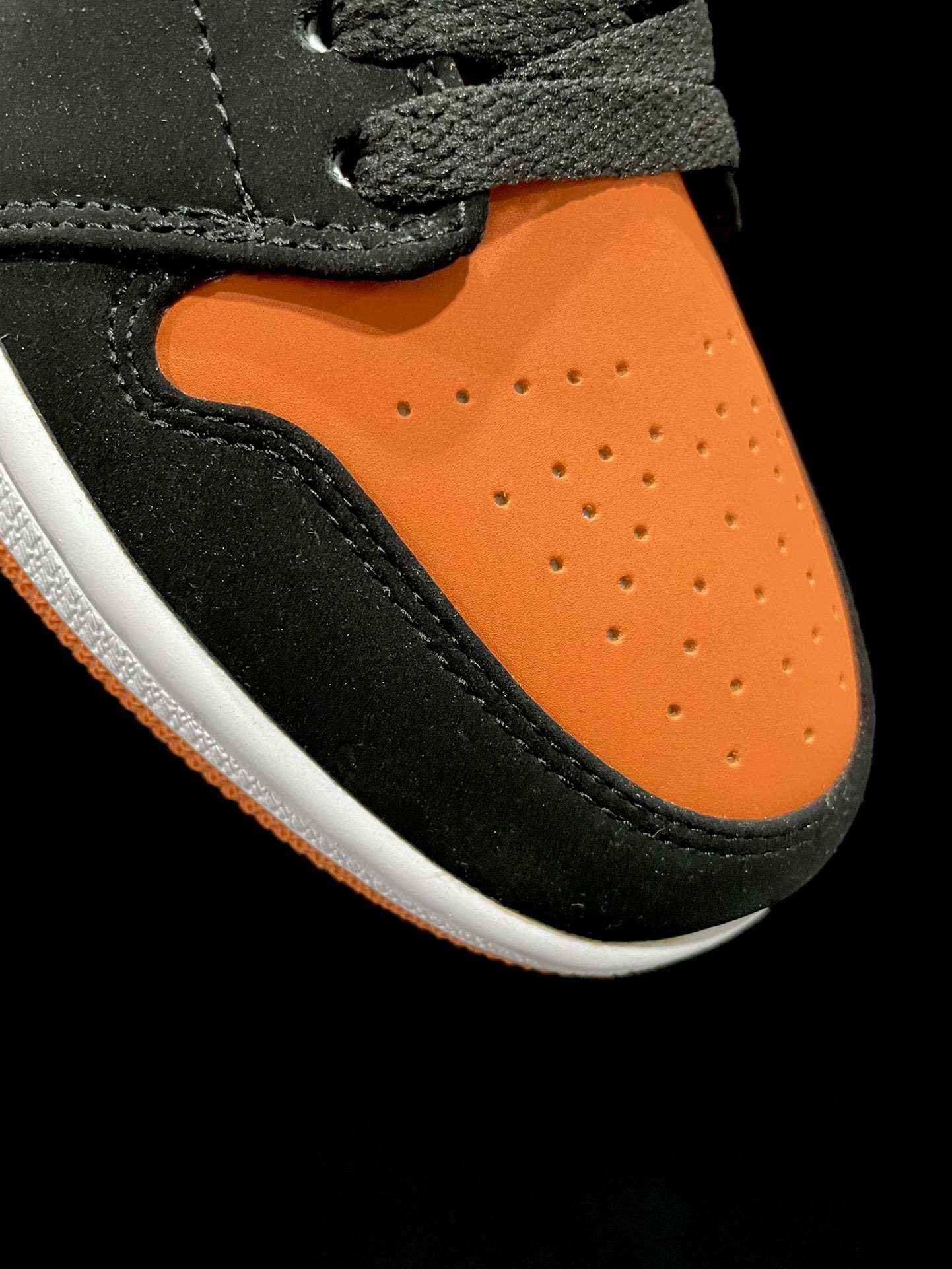 Kickswho Air Jordan 1 Low Shattered Backboard 553558-128 - Image 8