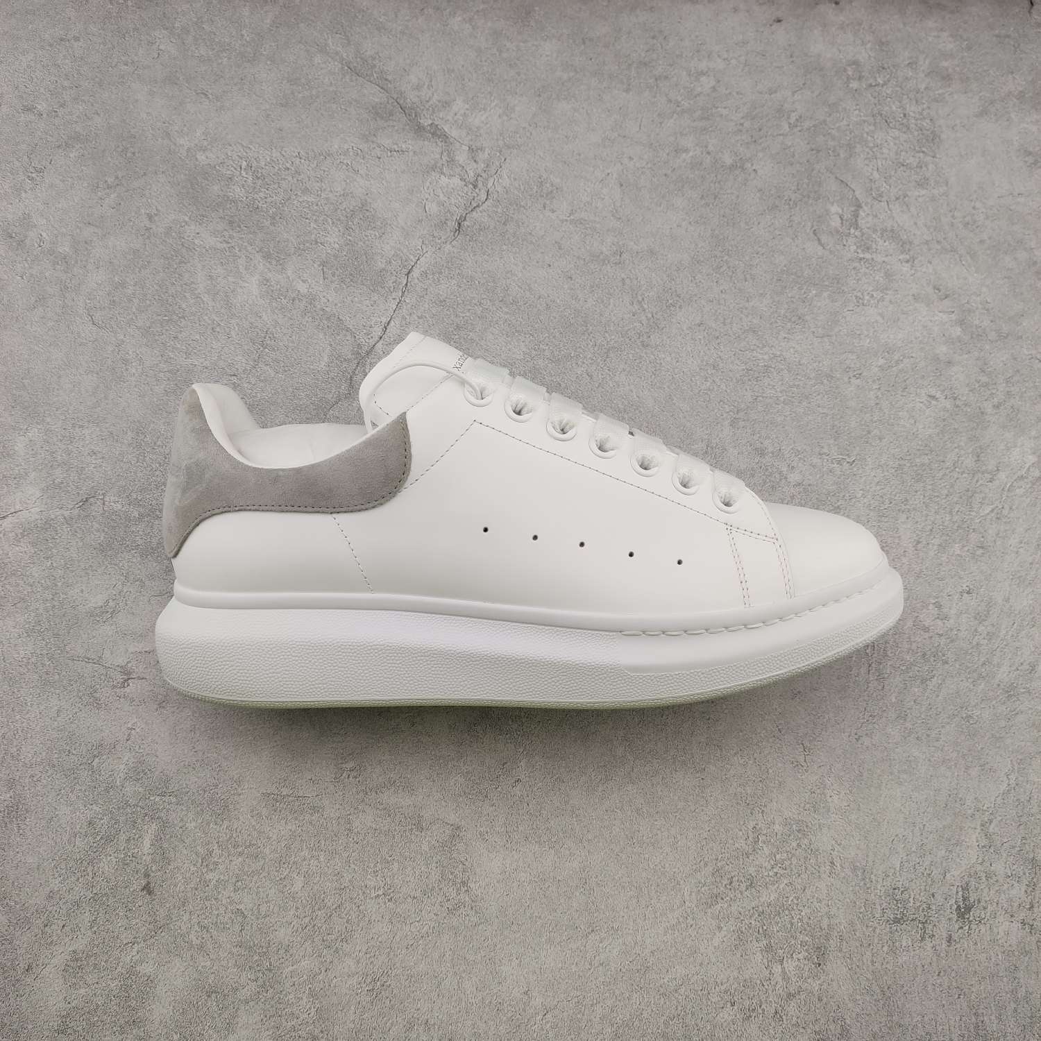 Kickswho Alexander McQueen Oversized Sneaker in White/Grey