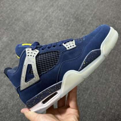 KICKWHO Air Jordan 4 Retro Michigan AJ4 1036660